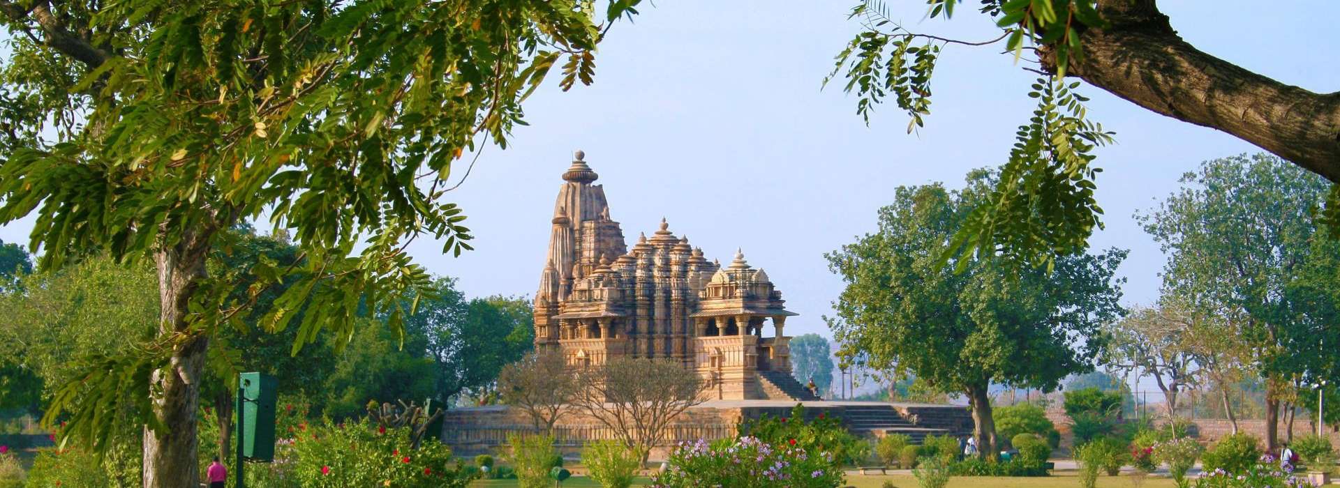 golden-triangle- tour-with-orchha- khajuraho- varanasi